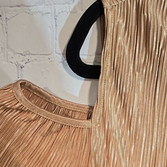 Chico's Travelers Pleated Top - Picture 6 of 9